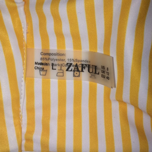 Zaful Yellow & White Daisy Print Bikini Top - Picture 7 of 8